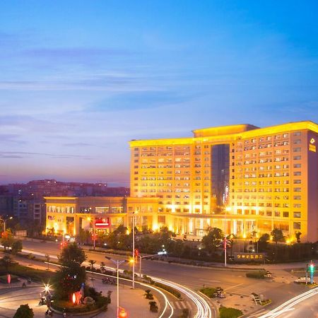 The Grand Plaza Hotel Ji'an  Dış mekan fotoğraf